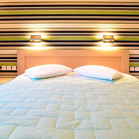 Simon Studios And Apartments Сітія Номер фото