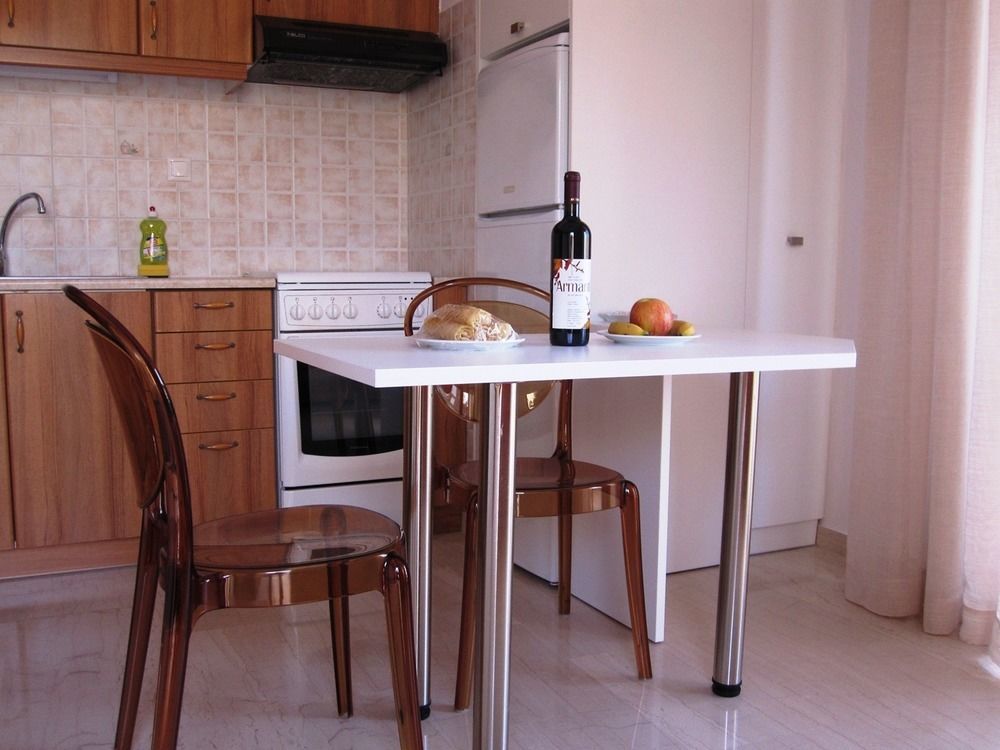 Simon Studios And Apartments Сітія Екстер'єр фото
